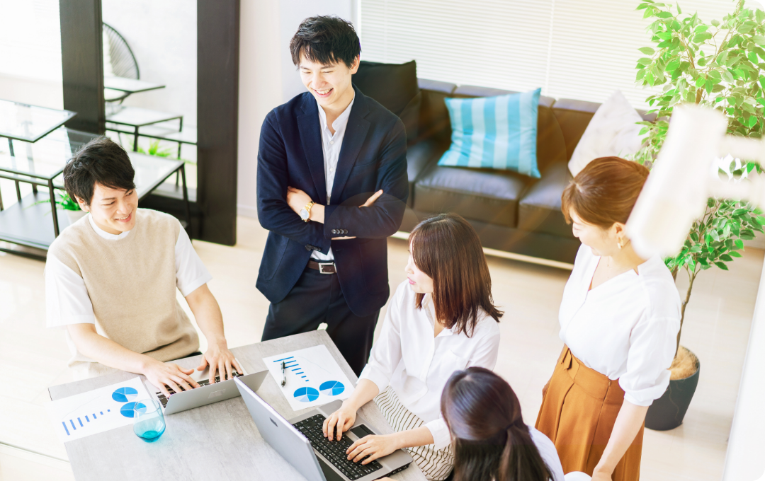 採用案内
